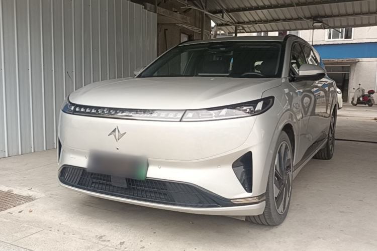 Dongfeng eπ eπ008 2024 210Max Range-Extended Version 6 Seats