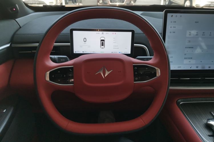 Used Dongfeng eπ eπ008 2024 210Max Range-Extended Version 6 Seats Steering Wheel