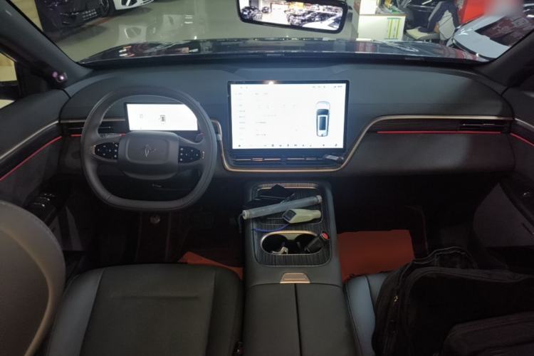 Used Dongfeng eπ eπ008 2024 210Max Range-Extended Version 6 Seats Center Console
