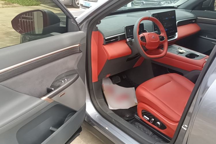 Used Dongfeng eπ eπ008 2024 210Max Range-Extended Version 6 Seats Driver Seat
