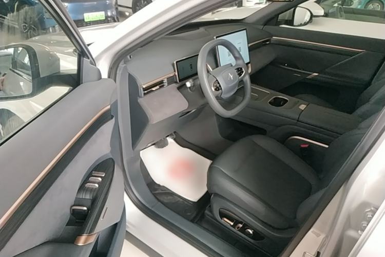 Used Dongfeng eπ eπ008 2024 210Max Range-Extended Version 6 Seats Driver Seat