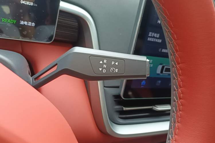 Used Dongfeng eπ eπ008 2024 210Max Range-Extended Version 6 Seats Gear Lever