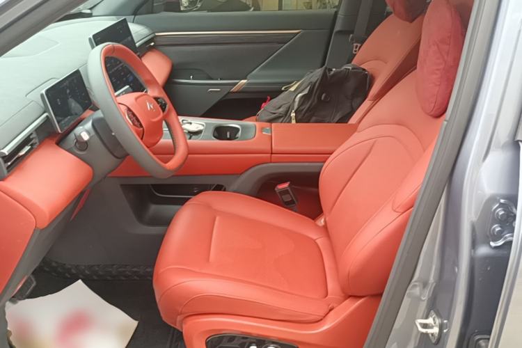 Used Dongfeng eπ eπ008 2024 210Max Range-Extended Version 6 Seats Left Front Seat