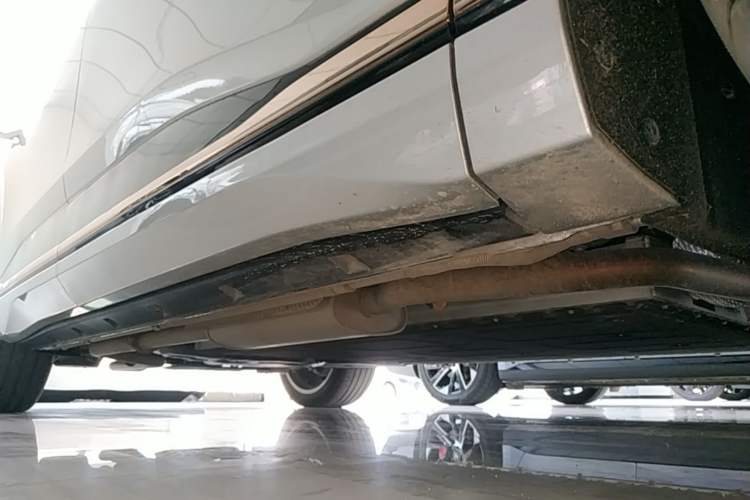 Used Dongfeng eπ eπ008 2024 210Max Range-Extended Version 6 Seats Right Side Sill