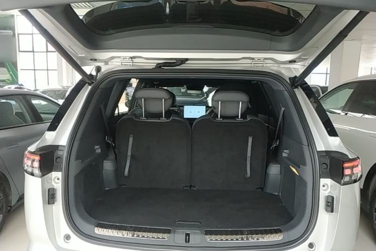 Used Dongfeng eπ eπ008 2024 210Max Range-Extended Version 6 Seats Trunk