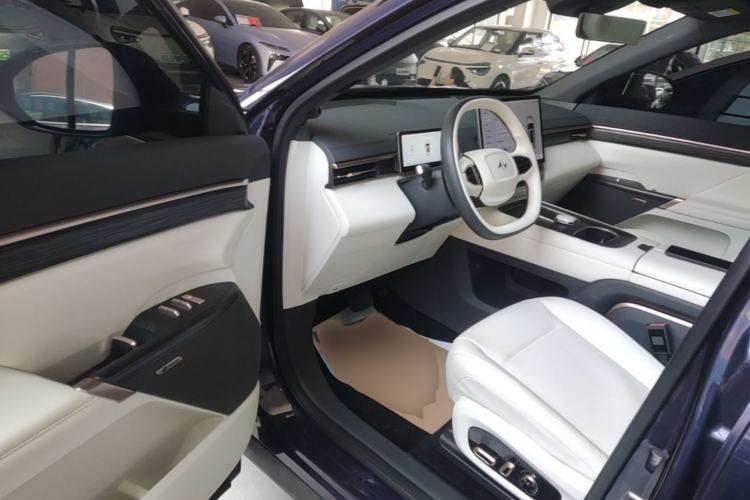 Used Dongfeng eπ eπ008 2024 636Max All-Electric Version 6 Seats Driver Seat