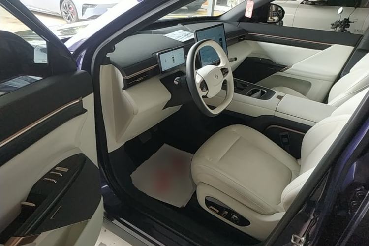 Used Dongfeng eπ eπ008 2024 636Max All-Electric Version 6 Seats Driver Seat