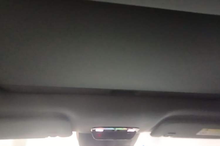 Used Dongfeng eπ eπ008 2024 210Max Range-Extended Version 6 Seats Headliner