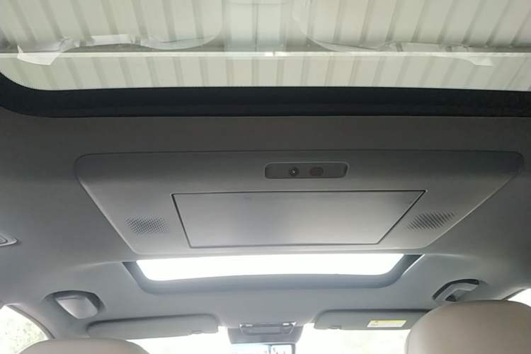 Used Dongfeng eπ eπ008 2024 636Max All-Electric Version 6 Seats Headliner
