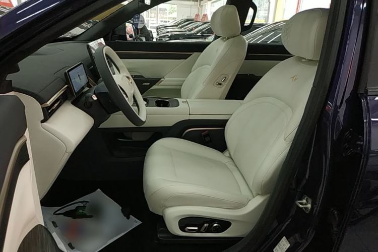 Used Dongfeng eπ eπ008 2024 210Max Range-Extended Version 6 Seats Left Front Seat