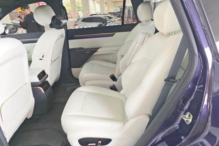 Used Dongfeng eπ eπ008 2024 636Max All-Electric Version 6 Seats Left Rear Seat