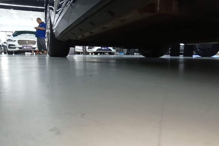 Used Dongfeng eπ eπ008 2024 210Max Range-Extended Version 6 Seats Left Side Sill