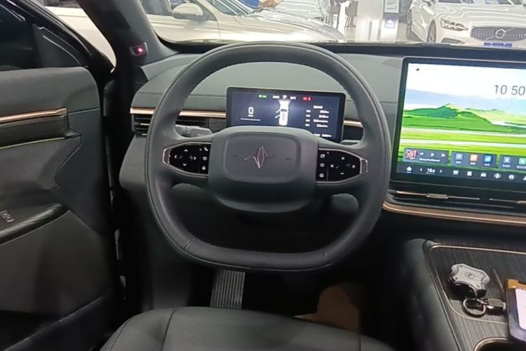 Used Dongfeng eπ eπ008 2024 210Max Range-Extended Version 6 Seats Steering Wheel