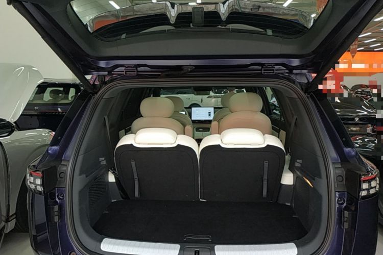 Used Dongfeng eπ eπ008 2024 210Max Range-Extended Version 6 Seats Trunk
