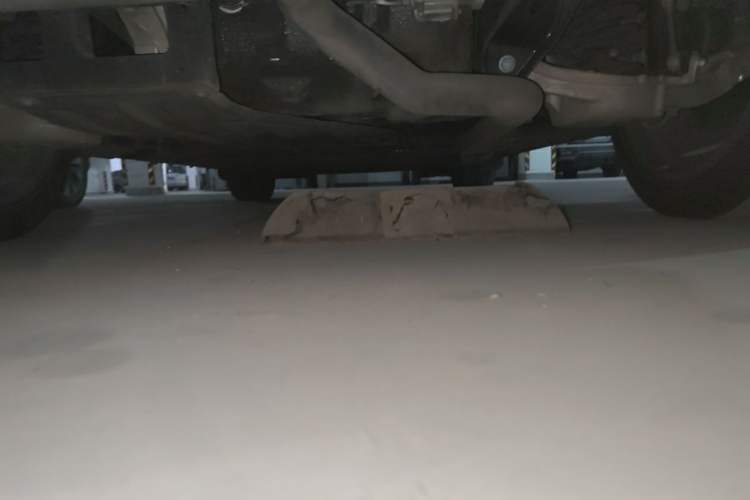 Used Dongfeng eπ eπ008 2024 210Max Range-Extended Version 6 Seats Chassis Rear