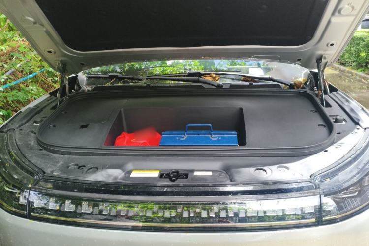Used Dongfeng eπ eπ008 2024 636Max All-Electric Version 6 Seats Engine Bay