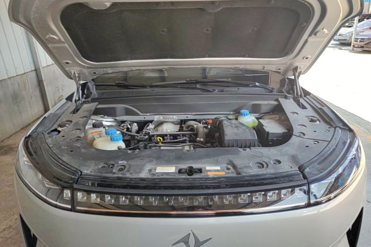 Used Dongfeng eπ eπ008 2024 210Max Range-Extended Version 6 Seats Engine Bay