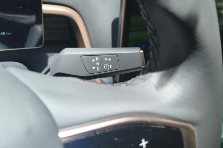 Used Dongfeng eπ eπ008 2024 636Max All-Electric Version 6 Seats Gear Lever
