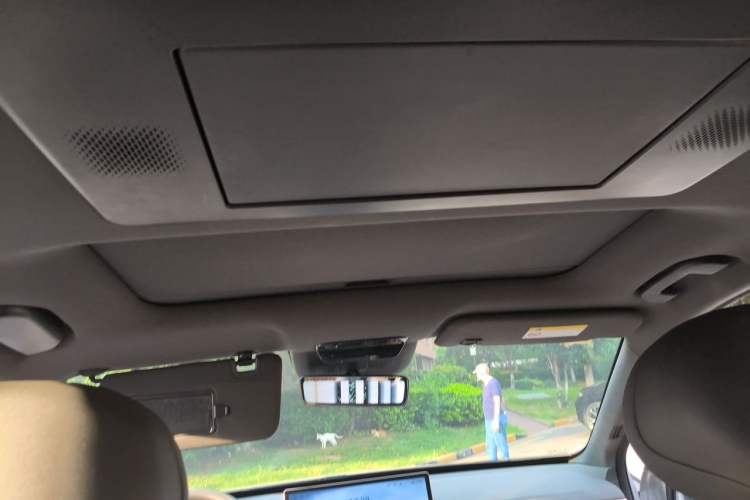 Used Dongfeng eπ eπ008 2024 210Max Range-Extended Version 6 Seats Headliner