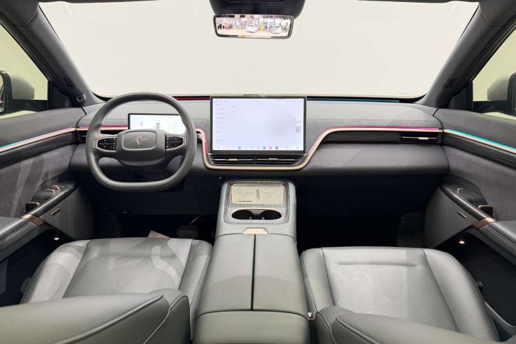 Used Dongfeng eπ eπ008 2024 210Max Range-Extended Version 6 Seats Interior 3