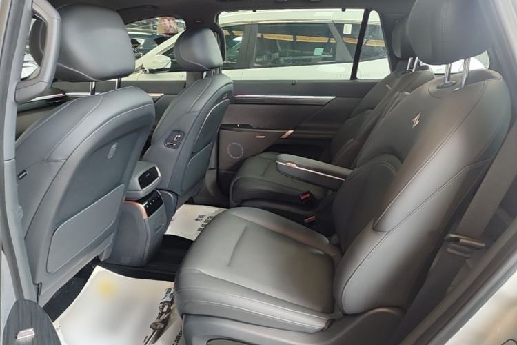 Used Dongfeng eπ eπ008 2024 210Max Range-Extended Version 6 Seats Left Rear Seat