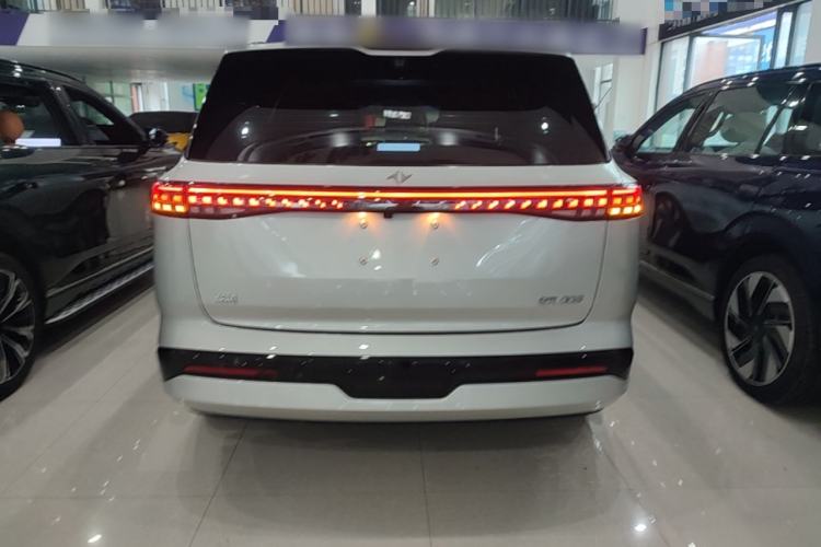 Used Dongfeng eπ eπ008 2024 210Max Range-Extended Version 6 Seats Rear