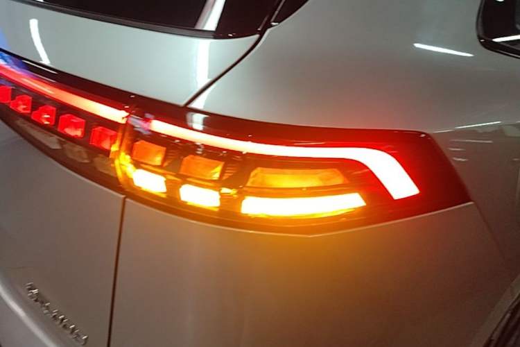 Used Dongfeng eπ eπ008 2024 210Max Range-Extended Version 6 Seats Right Rear Taillight
