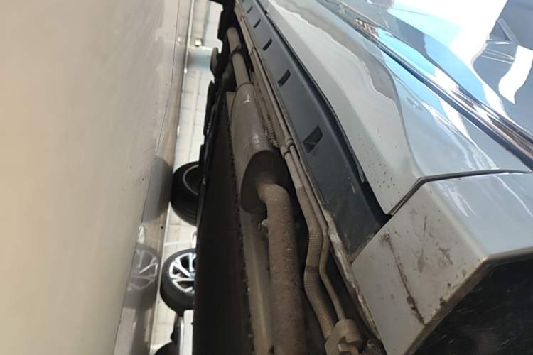 Used Dongfeng eπ eπ008 2024 210Max Range-Extended Version 6 Seats Right Side Sill