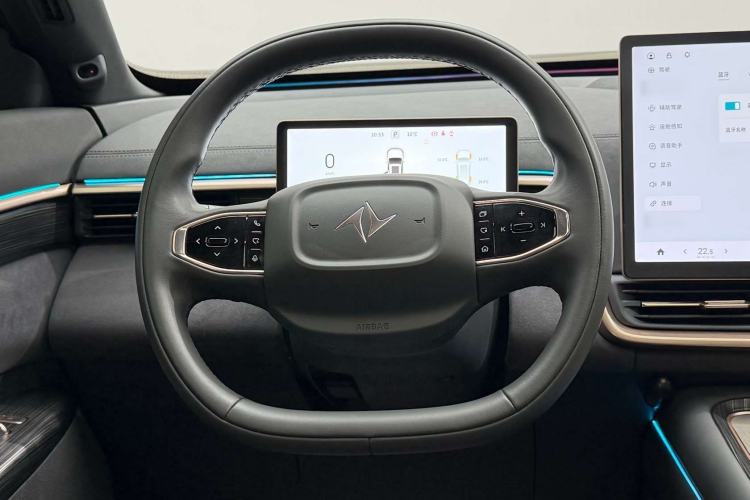 Used Dongfeng eπ eπ008 2024 210Max Range-Extended Version 6 Seats Steering Wheel