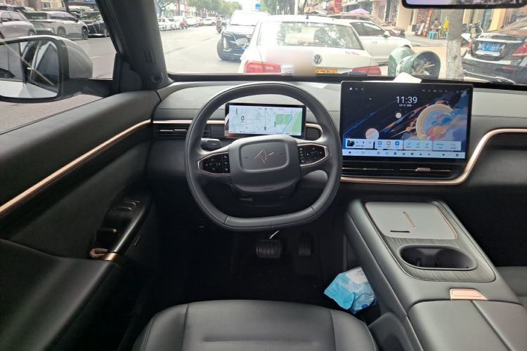 Used Dongfeng eπ eπ008 2024 210Max Range-Extended Version 6 Seats Steering Wheel
