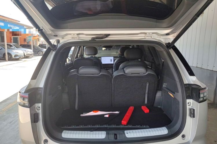 Used Dongfeng eπ eπ008 2024 210Max Range-Extended Version 6 Seats Trunk