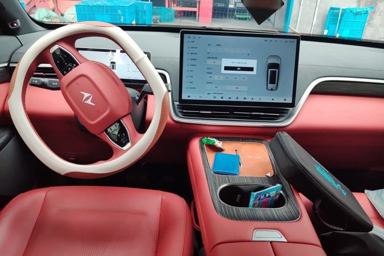 Used Dongfeng eπ eπ008 2024 636Max All-Electric Version 6 Seats Center Console