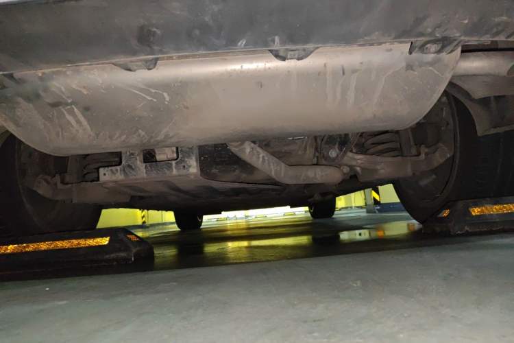 Used Dongfeng eπ eπ008 2024 210Max Range-Extended Version 6 Seats Chassis Rear