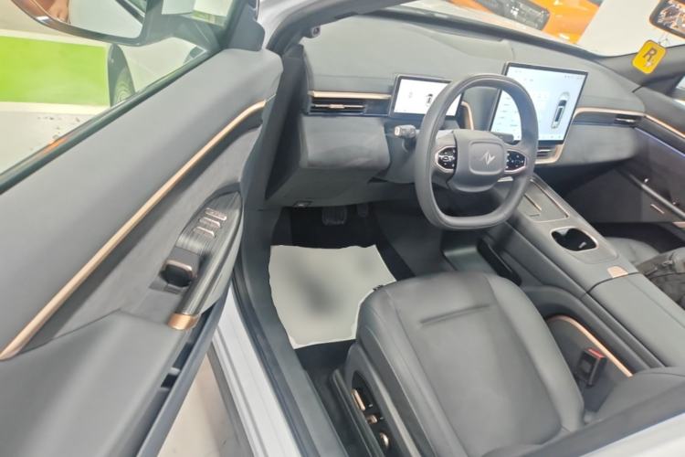 Used Dongfeng eπ eπ008 2024 210Max Range-Extended Version 6 Seats Driver Seat