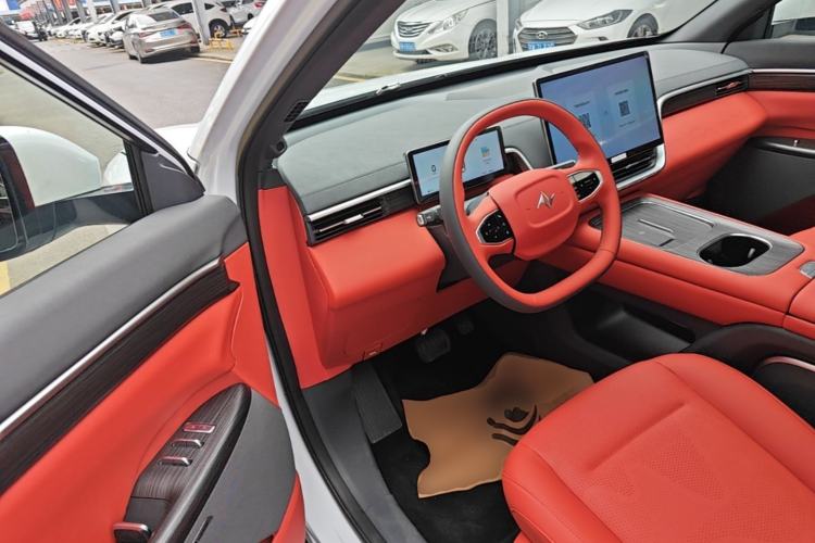 Used Dongfeng eπ eπ008 2024 636Max All-Electric Version 6 Seats Driver Seat