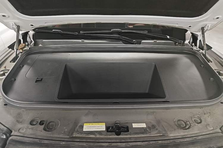 Used Dongfeng eπ eπ008 2024 636Max All-Electric Version 6 Seats Engine Bay
