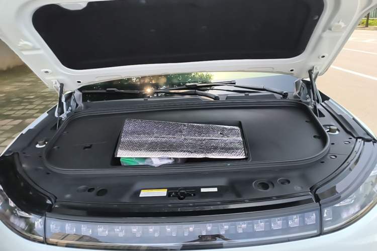 Used Dongfeng eπ eπ008 2024 636Max All-Electric Version 6 Seats Engine Bay