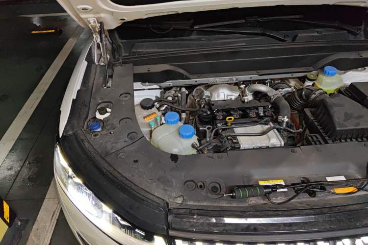 Used Dongfeng eπ eπ008 2024 210Max Range-Extended Version 6 Seats Engine Bay Right