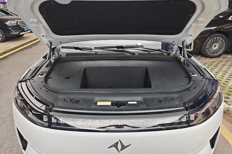 Used Dongfeng eπ eπ008 2024 636Max All-Electric Version 6 Seats Engine Bay