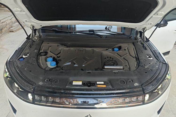 Used Dongfeng eπ eπ008 2024 210Max Range-Extended Version 6 Seats Engine Bay