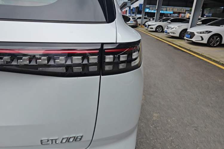Used Dongfeng eπ eπ008 2024 636Max All-Electric Version 6 Seats Exterior 1