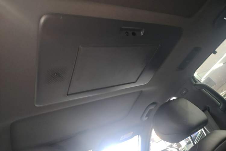 Used Dongfeng eπ eπ008 2024 210Max Range-Extended Version 6 Seats Headliner