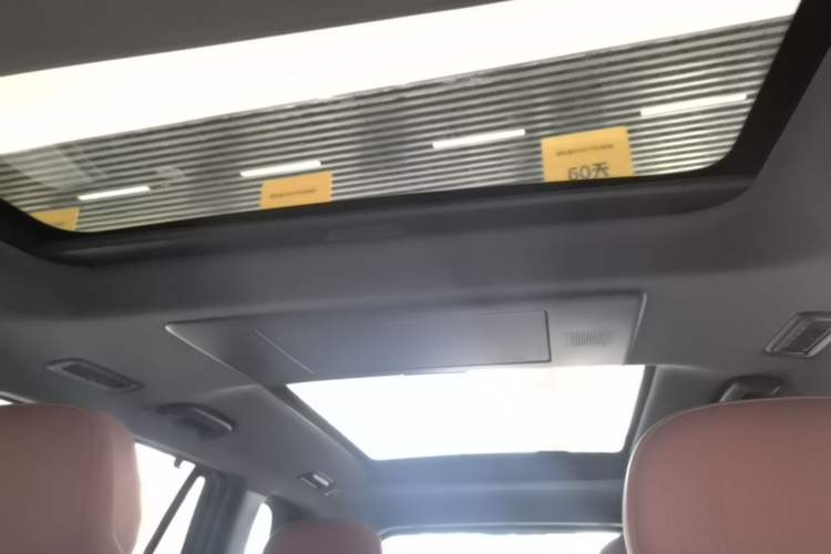 Used Dongfeng eπ eπ008 2024 636Max All-Electric Version 6 Seats Headliner