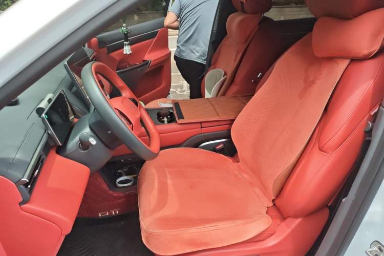 Used Dongfeng eπ eπ008 2024 636Max All-Electric Version 6 Seats Left Front Seat