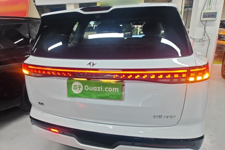 Used Dongfeng eπ eπ008 2024 210Max Range-Extended Version 6 Seats Rear
