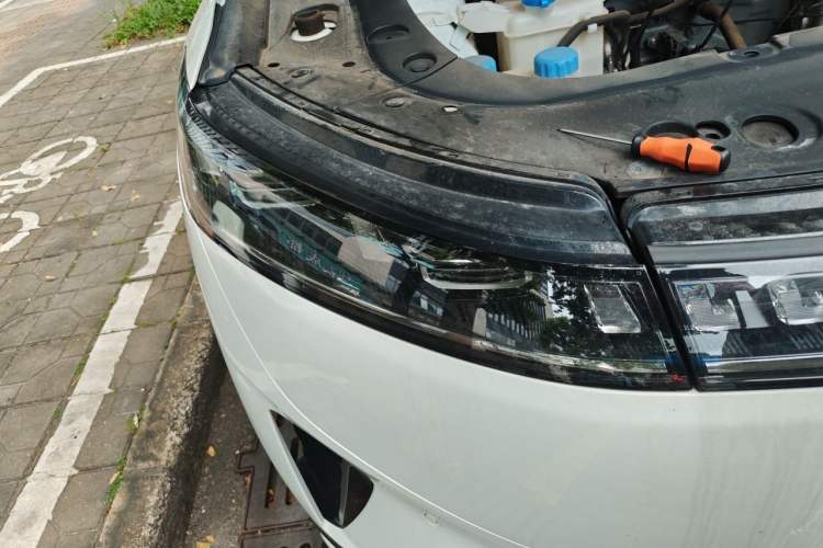 Used Dongfeng eπ eπ008 2024 636Max All-Electric Version 6 Seats Right Front Headlight