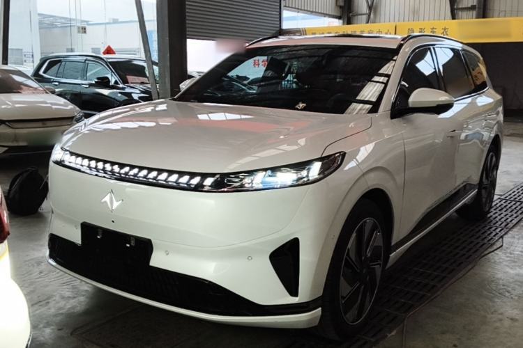 Dongfeng eπ eπ008 2024 210Max Range-Extended Version 6 Seats