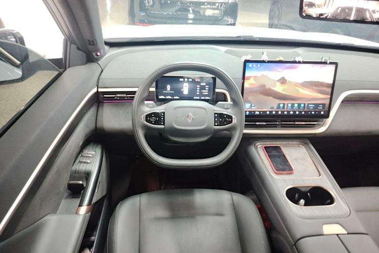 Used Dongfeng eπ eπ008 2024 210Max Range-Extended Version 6 Seats Steering Wheel