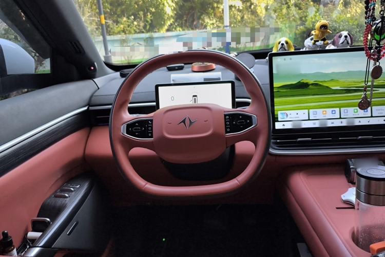 Used Dongfeng eπ eπ008 2024 636Max All-Electric Version 6 Seats Steering Wheel