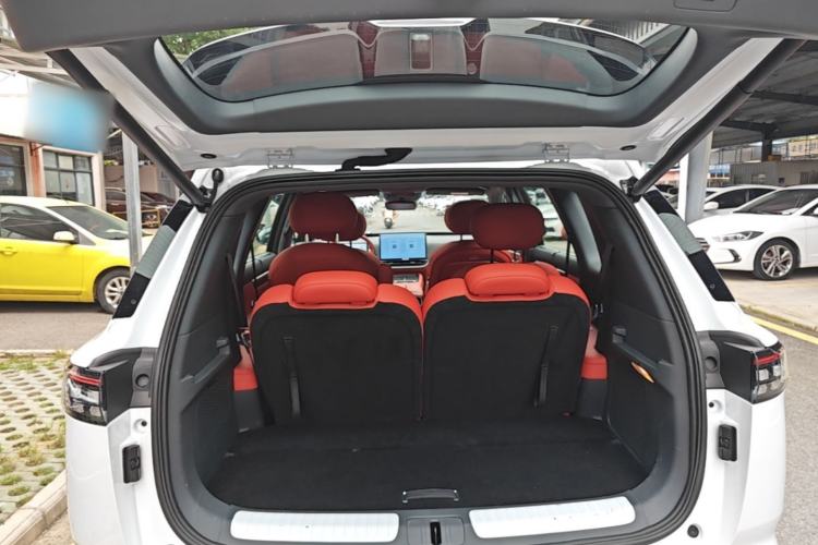 Used Dongfeng eπ eπ008 2024 636Max All-Electric Version 6 Seats Trunk